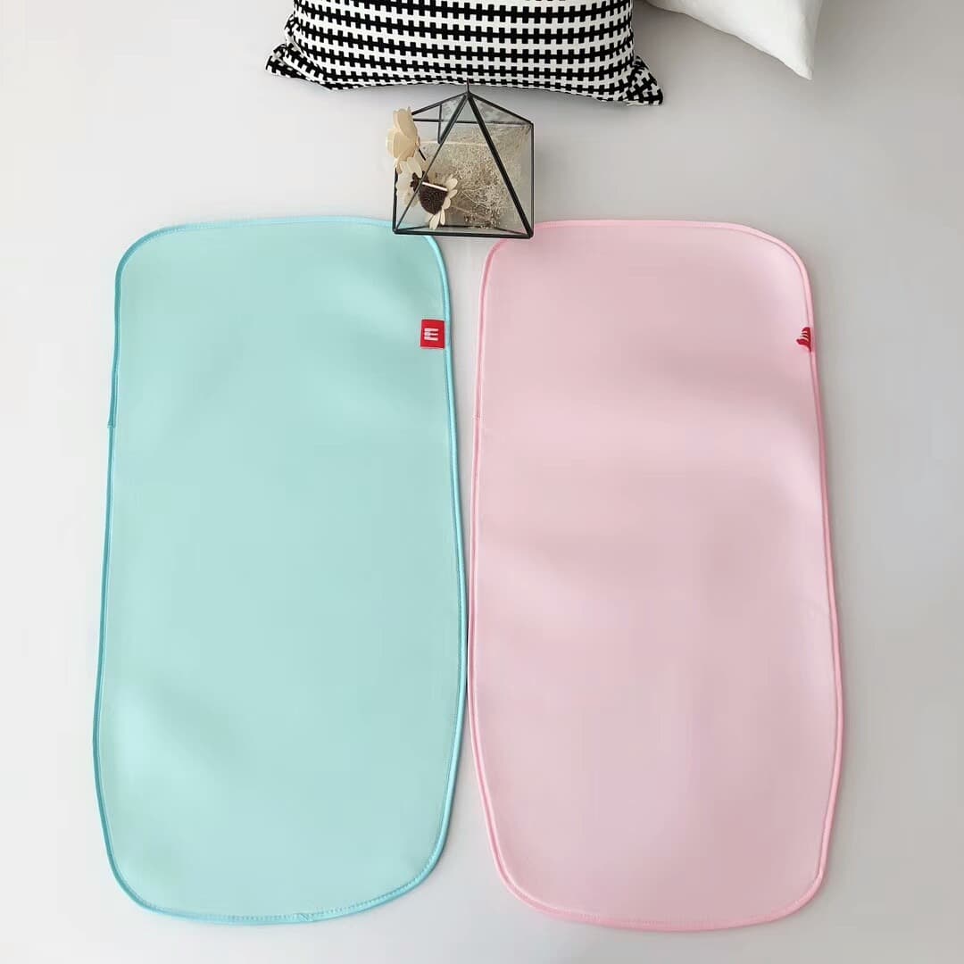 Heme Matching Crib Cooling Mat, Ice Silk Mesh Breathable Soft Q-Elastic Washable Paperless Baby Cooling Mat