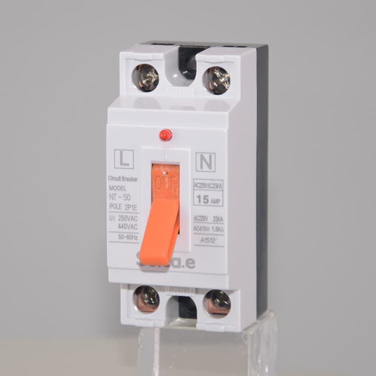 Miniature air circuit breakers for home use, durable and intelligent air switches, molded case residual current and overload protection circuit breakers.