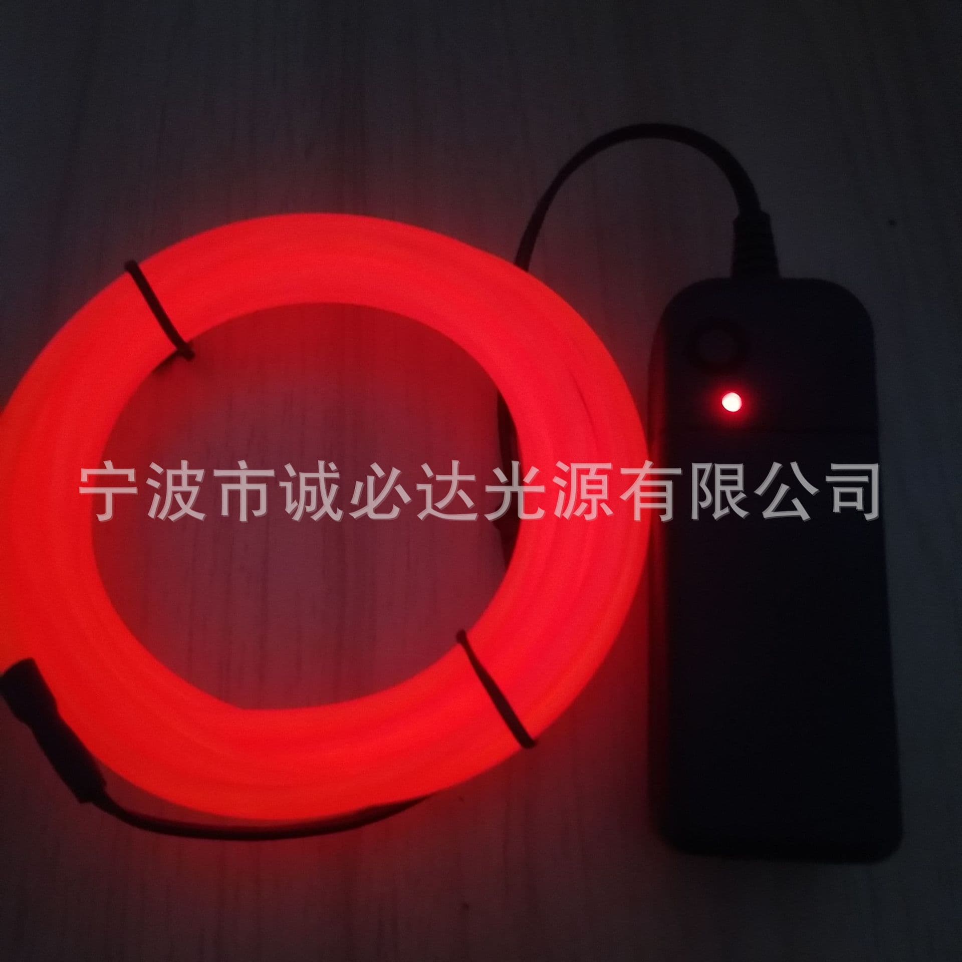 Hot-selling EL cold light ray with internal iron wire, shapeable and adjustable. Wire diameter: 2.8mm. Internal iron wire: 0.7mm.
