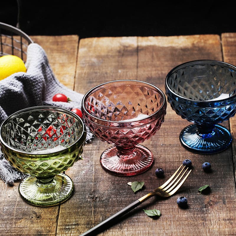 European-style embossed ice cream bowl, creative dessert bowl, colored glass fruit salad bowl, milkshake cup, ice cream cup