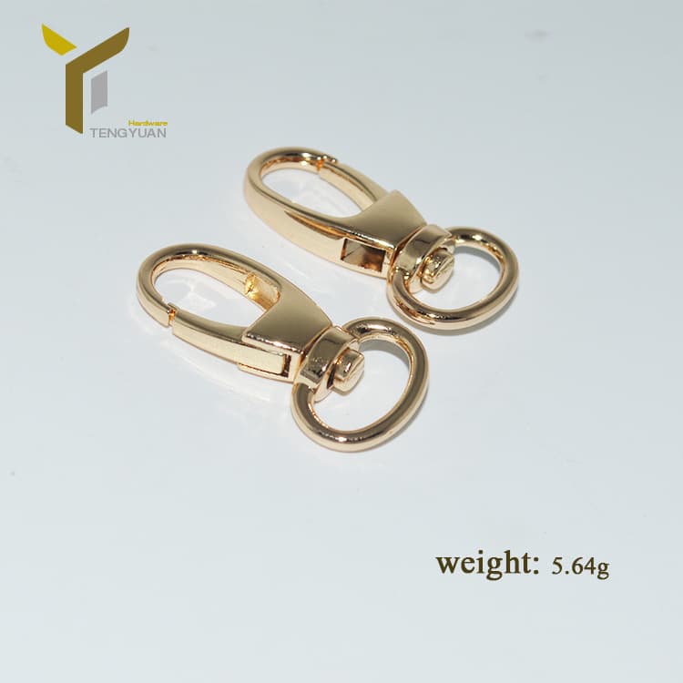 Manufacturer has long supplied hardware accessories for leather goods and bags, including small dog buckles and 4-point small top buckles commonly used in women's bags and backpacks.