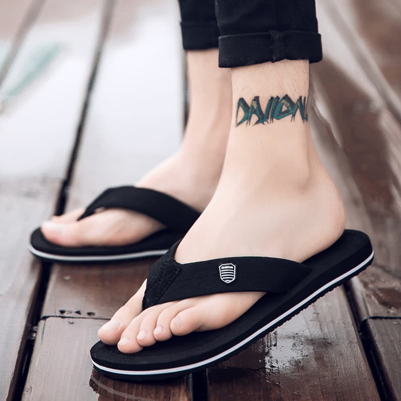Casual Men's Summer Beach Shoes Sandals Anti-Slip Trendy Toe Post Slippers EVA Upper Rubber Sole Comfortable Lightweight Slippers