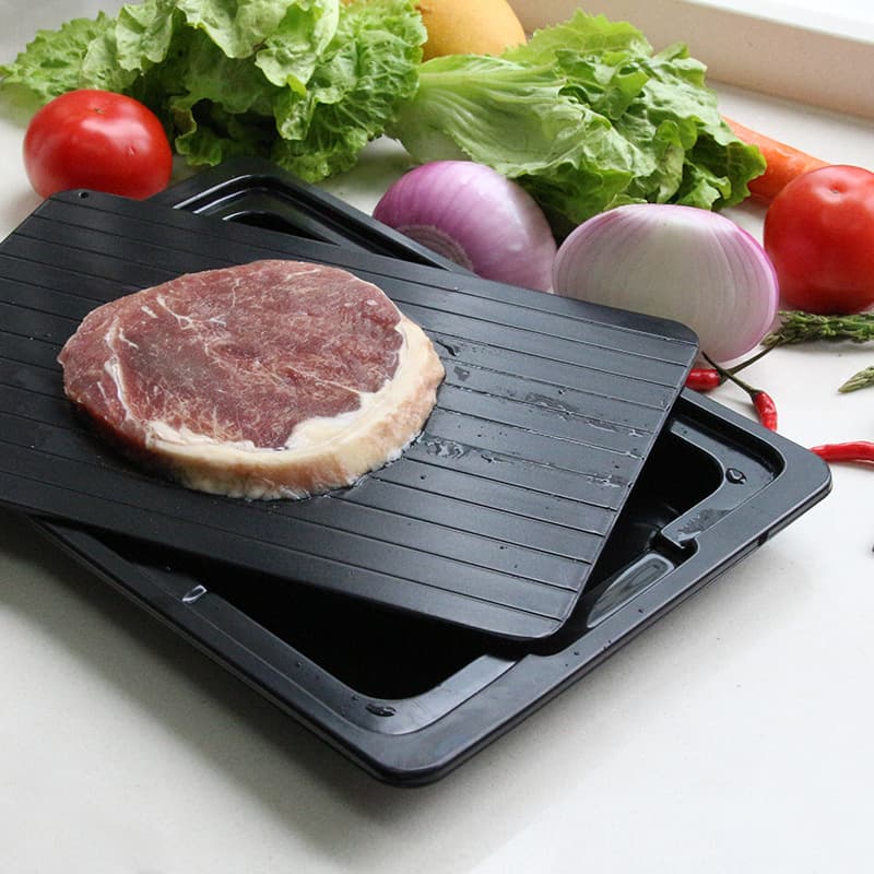 Cross-border Amazon steak defrosting board creative kitchenware aluminum fast defrosting tray with water box manufacturer