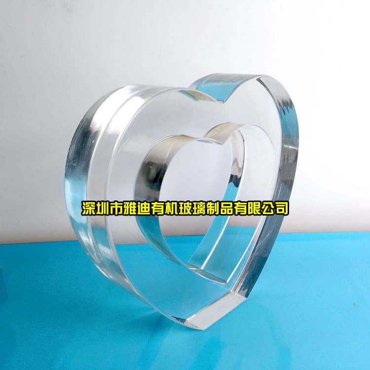 Shenzhen Yadi has existing glass products, acrylic advertising characters, crystal characters, transparent plexiglass characters production