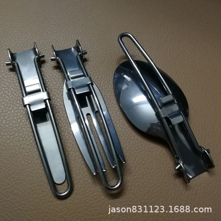 Stainless steel multi-functional cutlery set, outdoor camping combination knife, fork and spoon, three-piece stainless steel cutlery set.