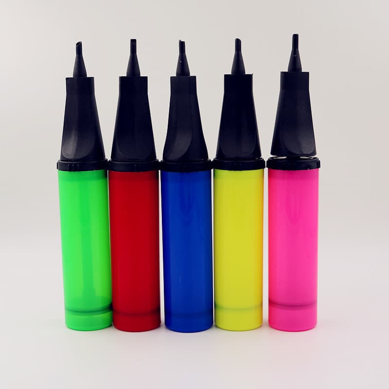 In stock: Inclined portable plastic large push-type inflator for swimming rings, random colors