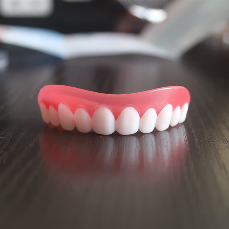 Upper Row Decorative Fake Teeth Silicone Simulation Dentures Plastic False Teeth