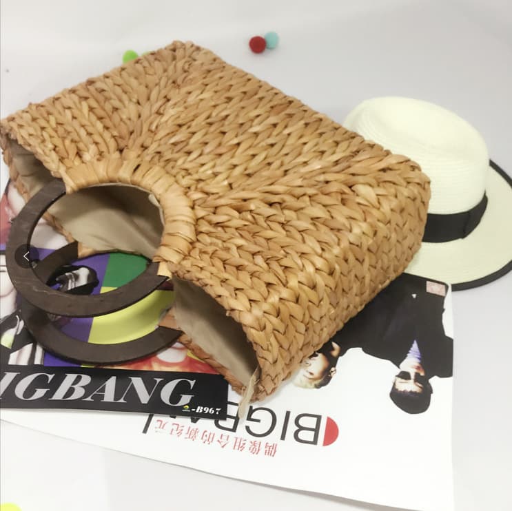 Beach Bag Travel Casual Bag Handwoven Corn Husk Square Straw Bag Simple Casual Handbag