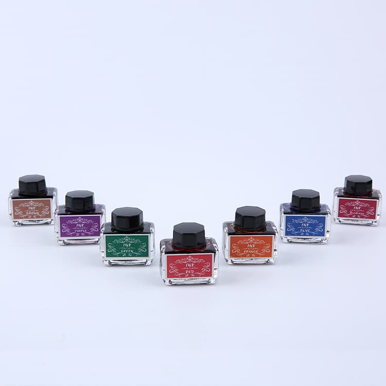 Retro feather dip pen color ink 15ml non-carbon fountain pen ink 10 colors factory direct supply