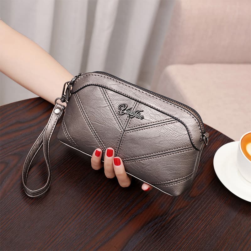 Direct Selling 2020 Shoulder Bag Women's Small Bag Middle-Aged Women's Bag Soft Leather Cross-Body Shell Bag Mother Bag