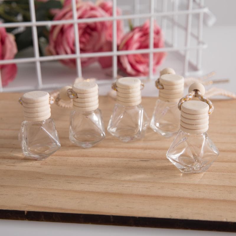 Colorful Car Perfume Bottle Pendant Rhombus Shaped Empty Glass Bottle Vehicle Mounted Fragrance Container Hot Sale