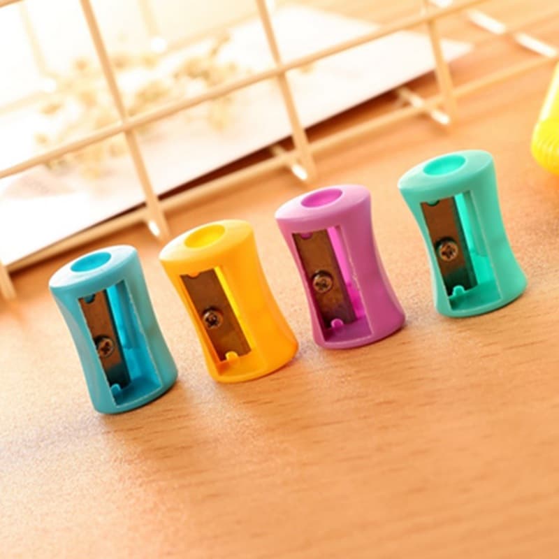 TAIHAO waist mini pencil sharpener 001 pencil sharpener small gift lip pencil oval single hole eyebrow pencil sharpener