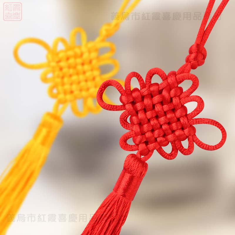 Small red mini Chinese knot tassel pendants, wholesale peace six-loop small Chinese knots with hanging cords
