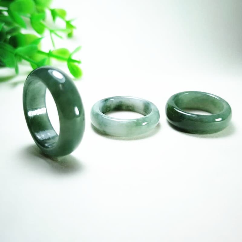Give back to fans Myanmar A-grade jade ring gradient oil green jade ring men’s and women’s jade ring wholesale