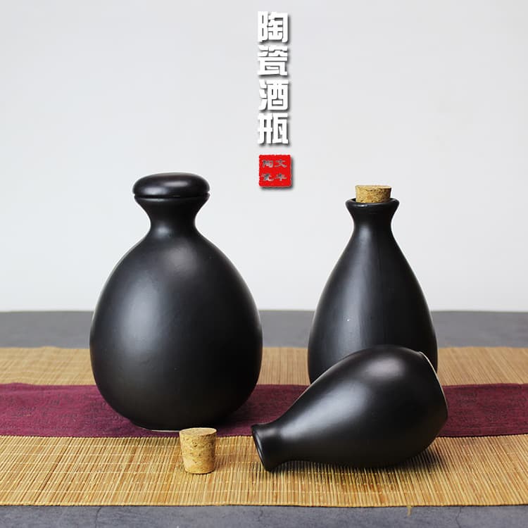 Wholesale of 1.5 Jin, 1 Jin, and 2 Liang Retro Ceramic Liquor Jars, Empty Baijiu Bottles, and Bulk Liquor Bottles from Hebei Manufacturer Direct