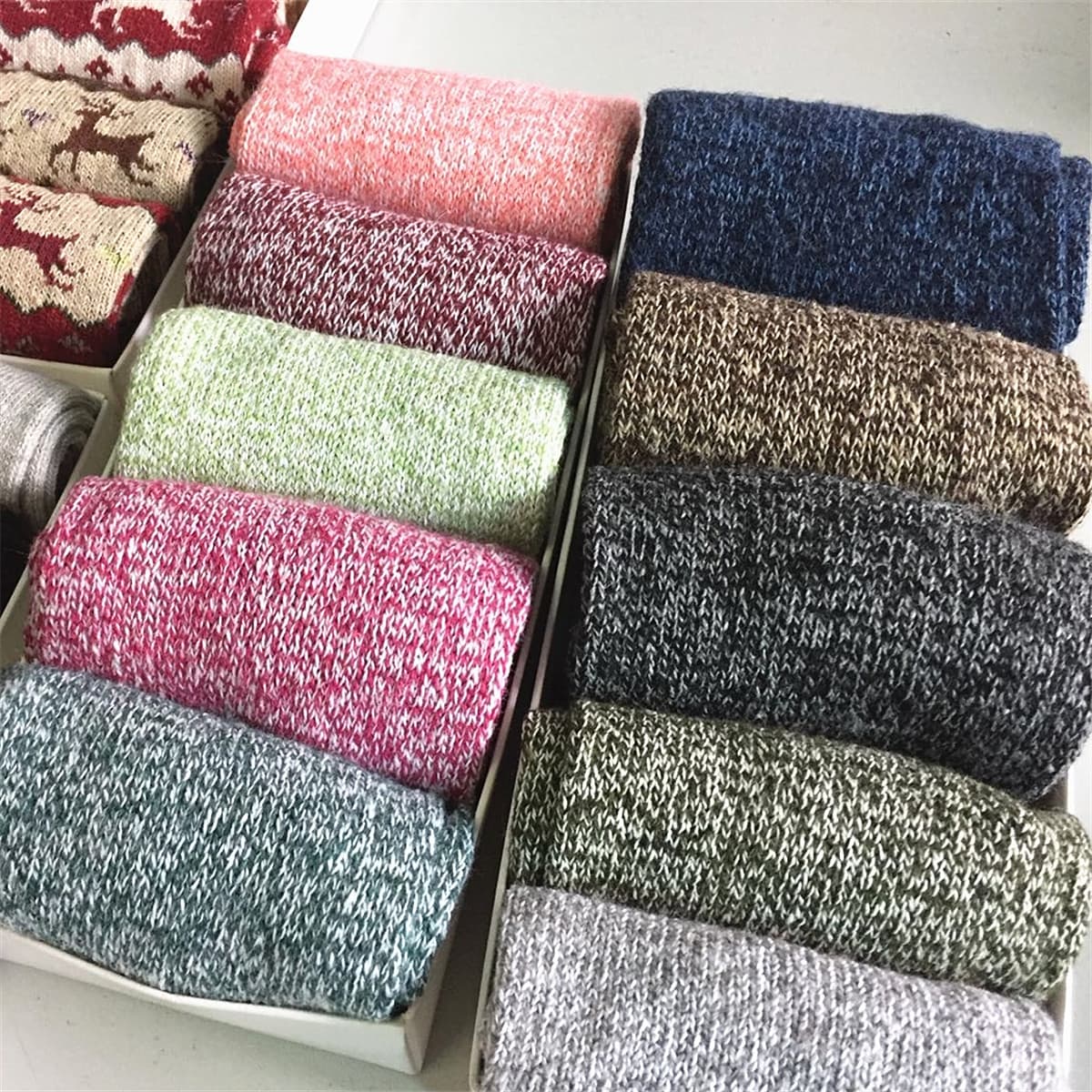 Haining Sock Factory Professional Sock Production and Processing, Undertaking Sock Processing, Production, Weaving, and Sock Orders