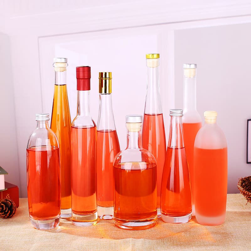 Wholesale ice wine bottles, thick-bottomed crystal white 375ml red wine bottles, slender and tall 500ml cork bottles for beverages and fruit wines.