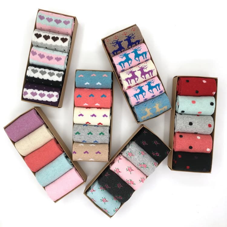 Winter Warm Thickened Mid-Calf Wool Socks Men's Women's Gift Box Set