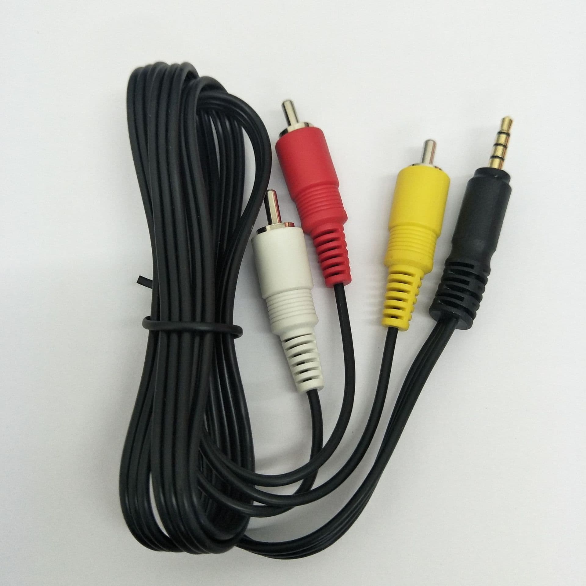 Compatible with Canon STV-250N stereo video cable (3.5mm to 3RCA/RCA connectors)