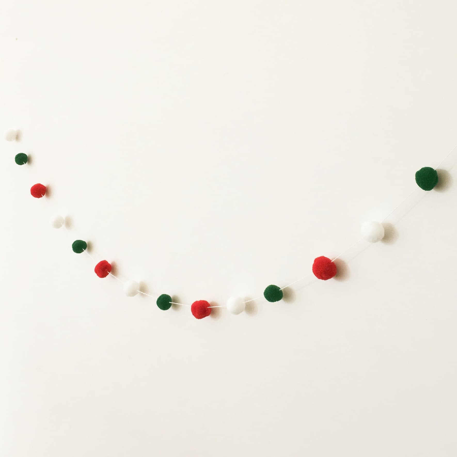 INS Nordic Style Home Soft Decoration Christmas Children's Room Girl's Room Decoration Christmas Tree Spring Festival Pom Pom String Hanging Ornament