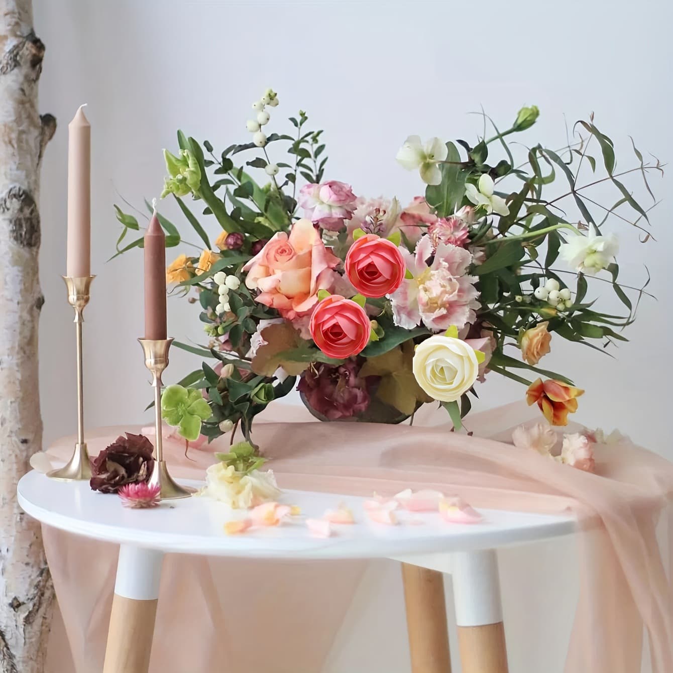 Artificial Camellia Flower Buds for Table, Hotel, Restaurant, Banquet Decor - Internet Celebrity Desktop Table Flower Arrangement Ornaments, In Stock