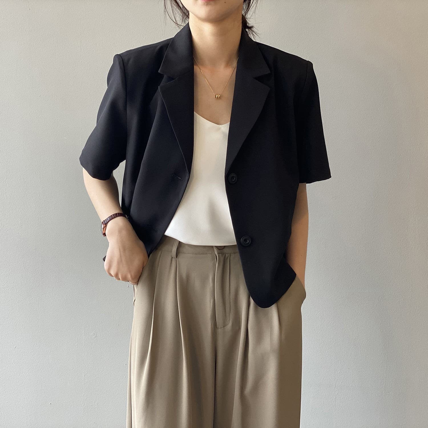 Chic Summer Thin Short-Sleeve Blazer for Women 2023 New Short Loose-Fit Stylish Jacket