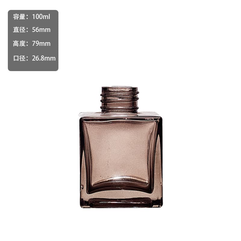 Brown Square Aroma Glass Bottle 50ml Transparent Threaded Mouth Reed Diffuser with Dried Flower Decoration