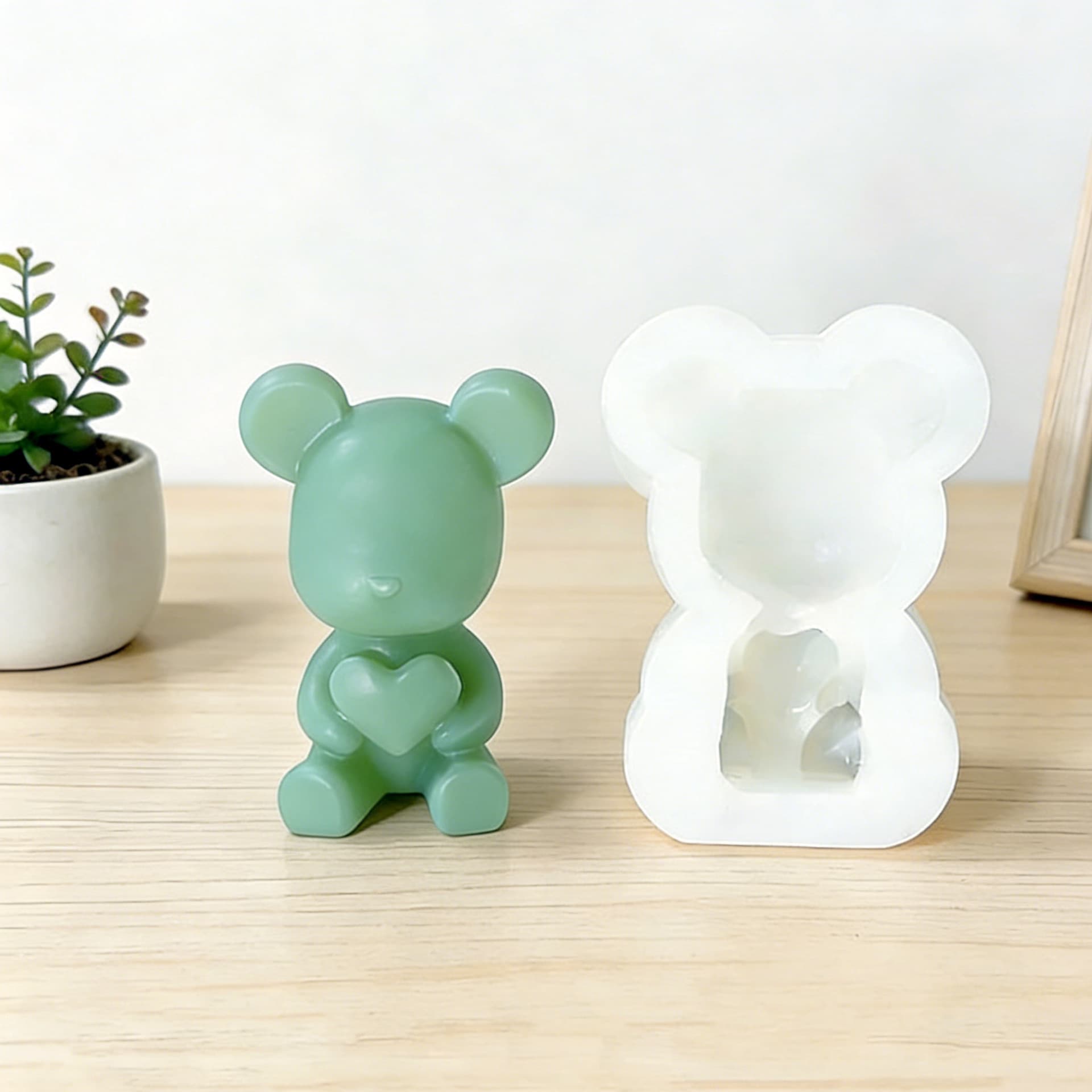 Bear Holding Heart Candle Silicone Mold DIY Handmade Animal Soap Craft Plaster Resin Epoxy Mold