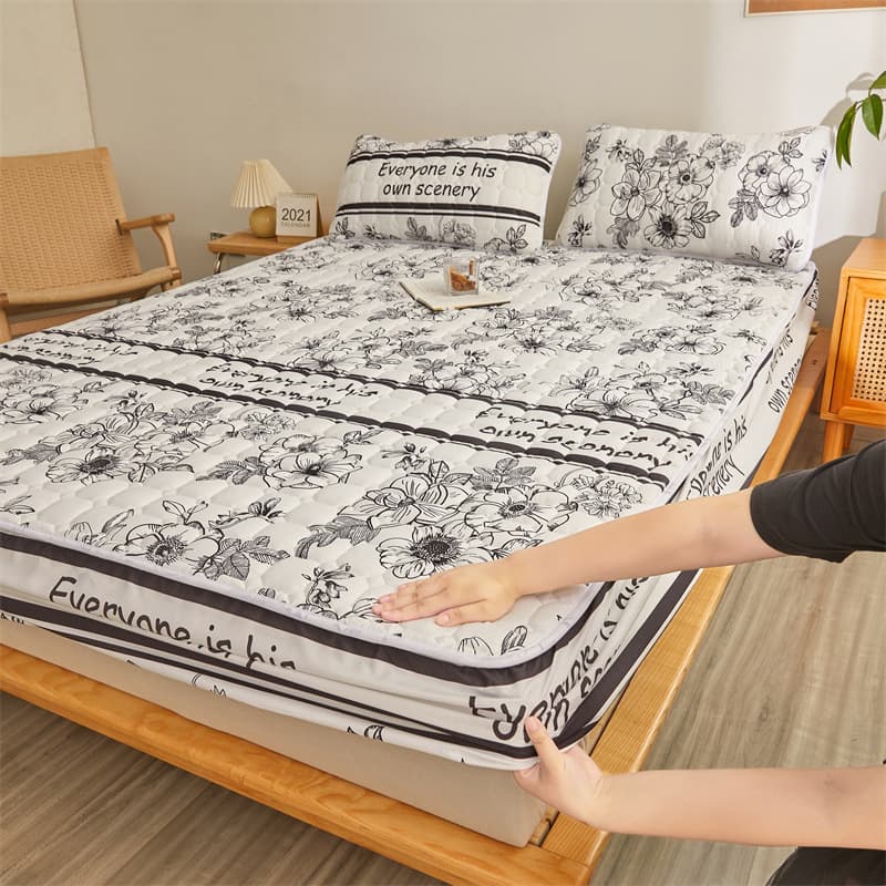 Quilted Fitted Sheet Mattress Protector Bed Cover Wholesale 360 Degree Student