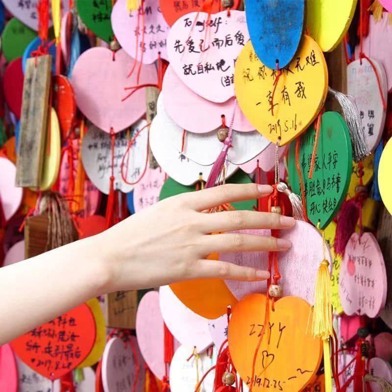 Direct Supply Heart-shaped Wishing Plaques, Wooden Wish Tags, Decorative Hangers, Handwritten Pendants for Temple and Festival Use