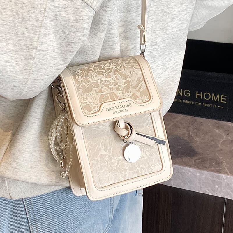 Premium Niche Handbag for Women 2025 Summer New Fashion Crossbody Phone Bag Women Ins Single Shoulder Small Square Bag