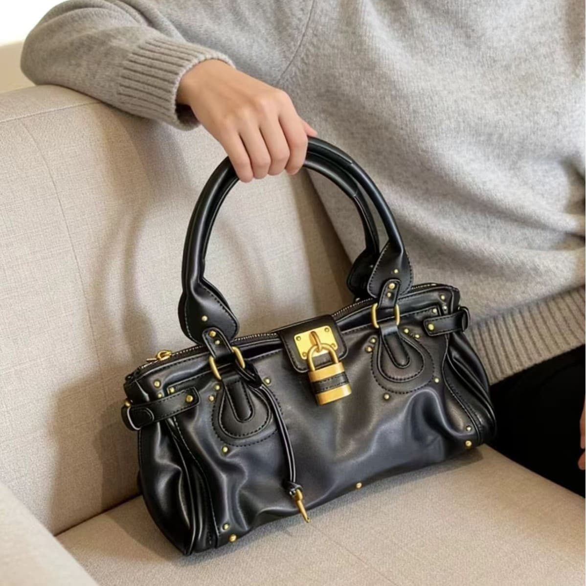 Cross-border European and American Vintage Distressed Lock Bag Y2K Motorcycle Handbag Shoulder Bag Underarm Rivet Decoration Lock Bag