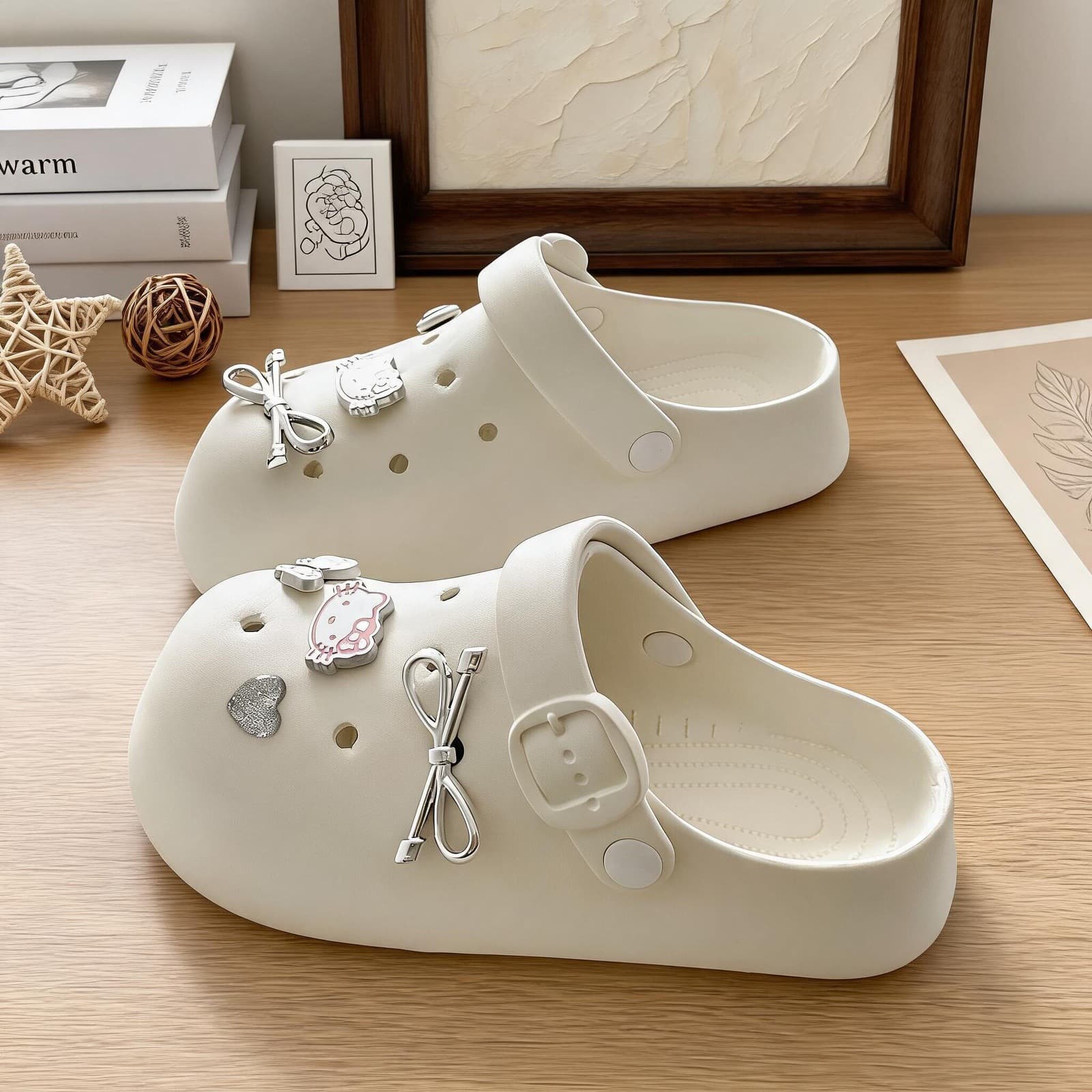 EVA casual thick-soled hole shoes for women 2026 new summer comfortable outer wear non-slip and odor-resistant beach toe sandals