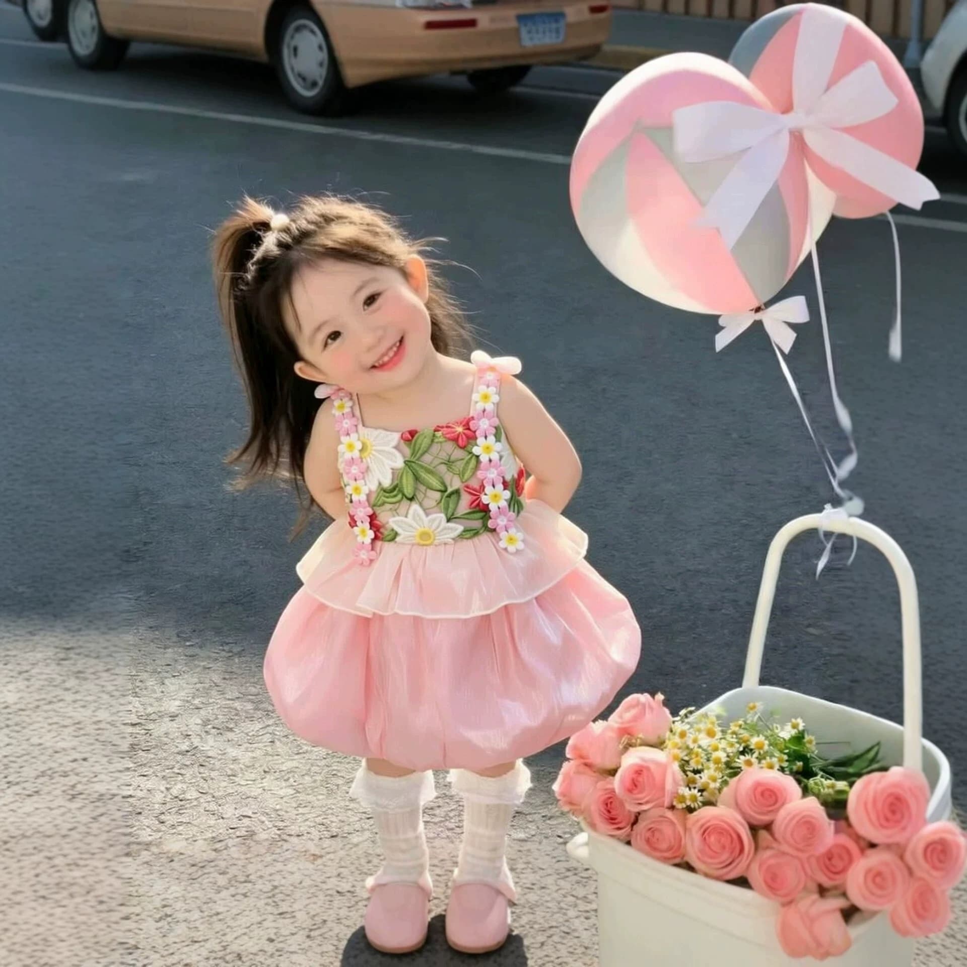 Pink flower suspender skirt, sweet and cute new style, super beautiful one-year-old dress, super fairy and super beautiful skirt dress