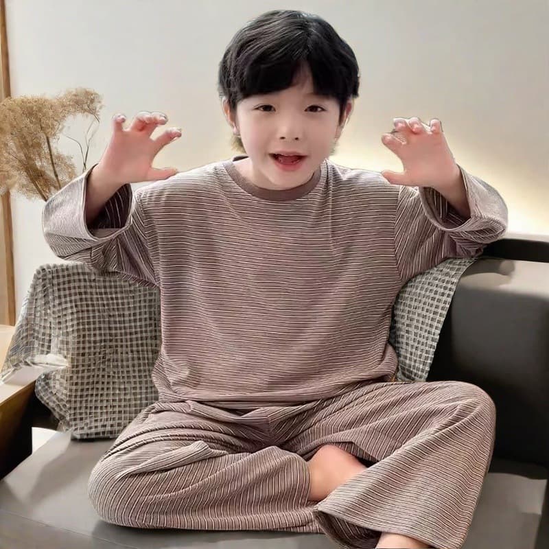 New style boys' autumn and winter pajamas, long-sleeved children's autumn clothes and long trousers set, German velvet warm home clothes for middle and large children