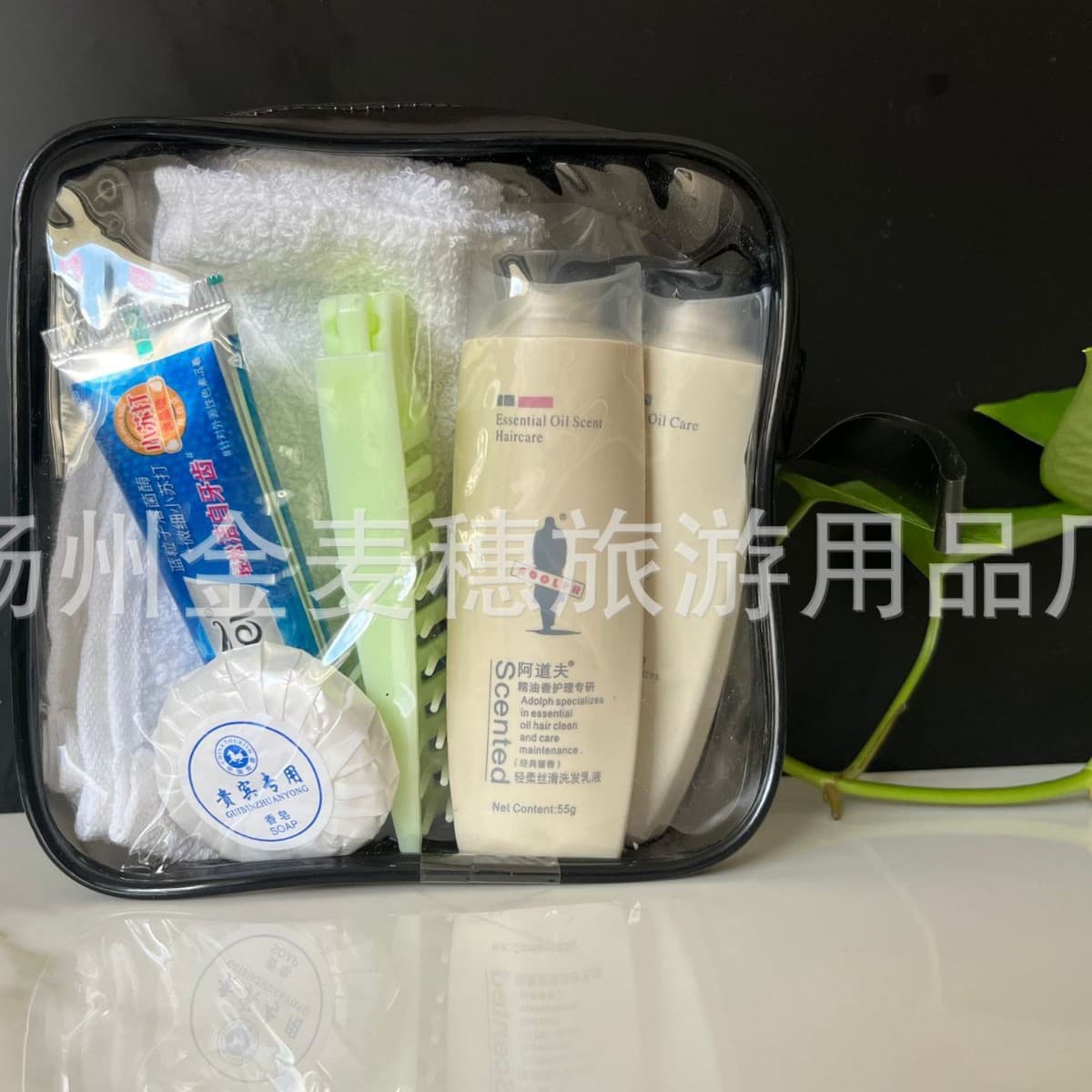 Factory Supply Hotel Travel Disposable Supplies Travel Kit Comb Shampoo Shower Gel Towel Fragrance