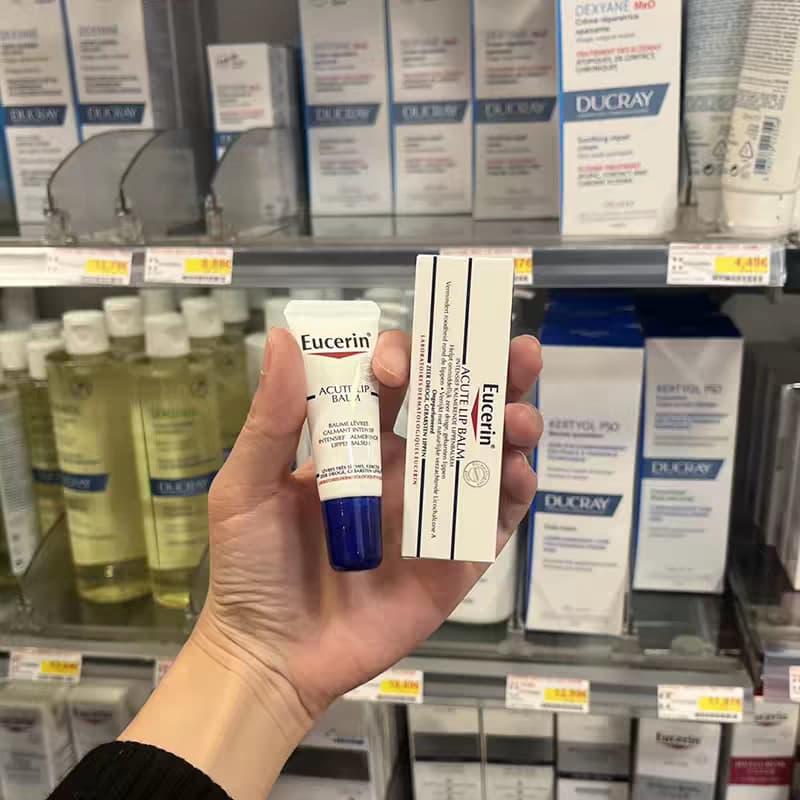 Eucerin Lip Balm for Chapped Lips 10ml Moisturizing Care Lip Balm Repair Peeling Lip Care for Women