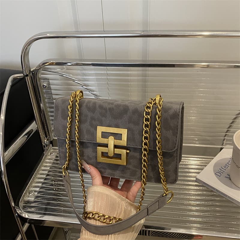 Cross-border popular patent leather small bag for women 2025 new trendy fashion popular lock chain crossbody single shoulder small square bag