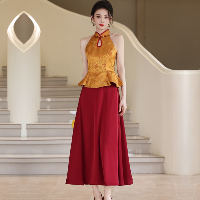 2026 Summer Sleeveless Halter Neck New Chinese Style Engagement Wedding Qipao Toasting Dress Improved National Style Gold Color Fake Two-Piece