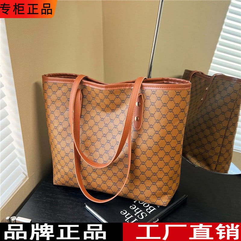 Special Offer Women's Bag with Monogram Print Tote Bag 2026 New Style Large Capacity Versatile Shoulder Handbag for Commuting