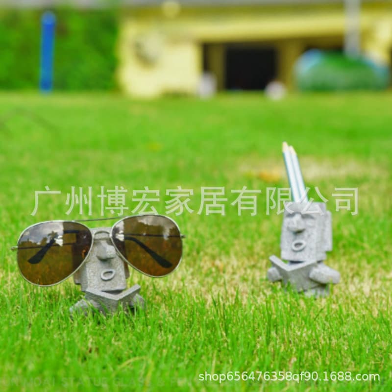 Cross-border Hot-selling Easter Island Moai Statue Shaped Glasses Stand Holder Pen Holder Book Reading Stand Ornament