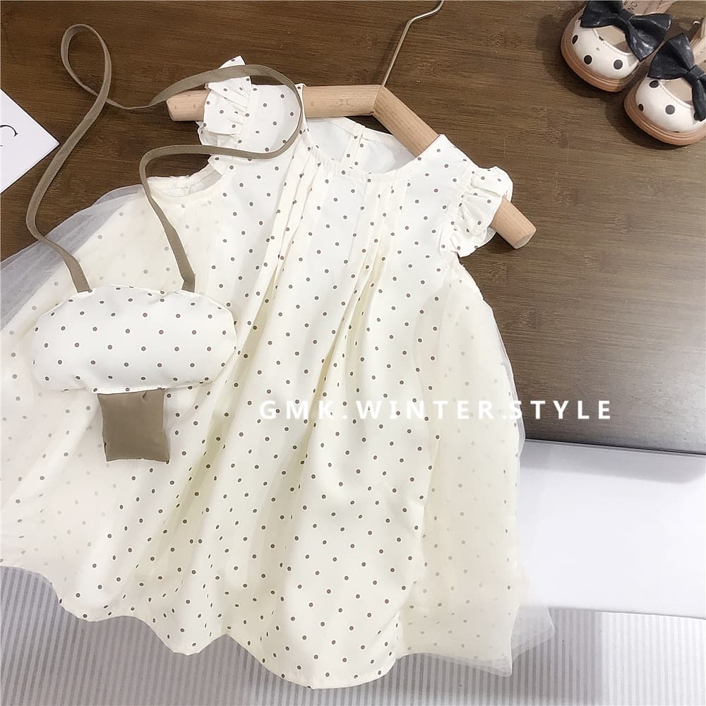 Girls dress cute Korean children's clothing baby girl summer new polka dot flying sleeves style vest princess skirt
