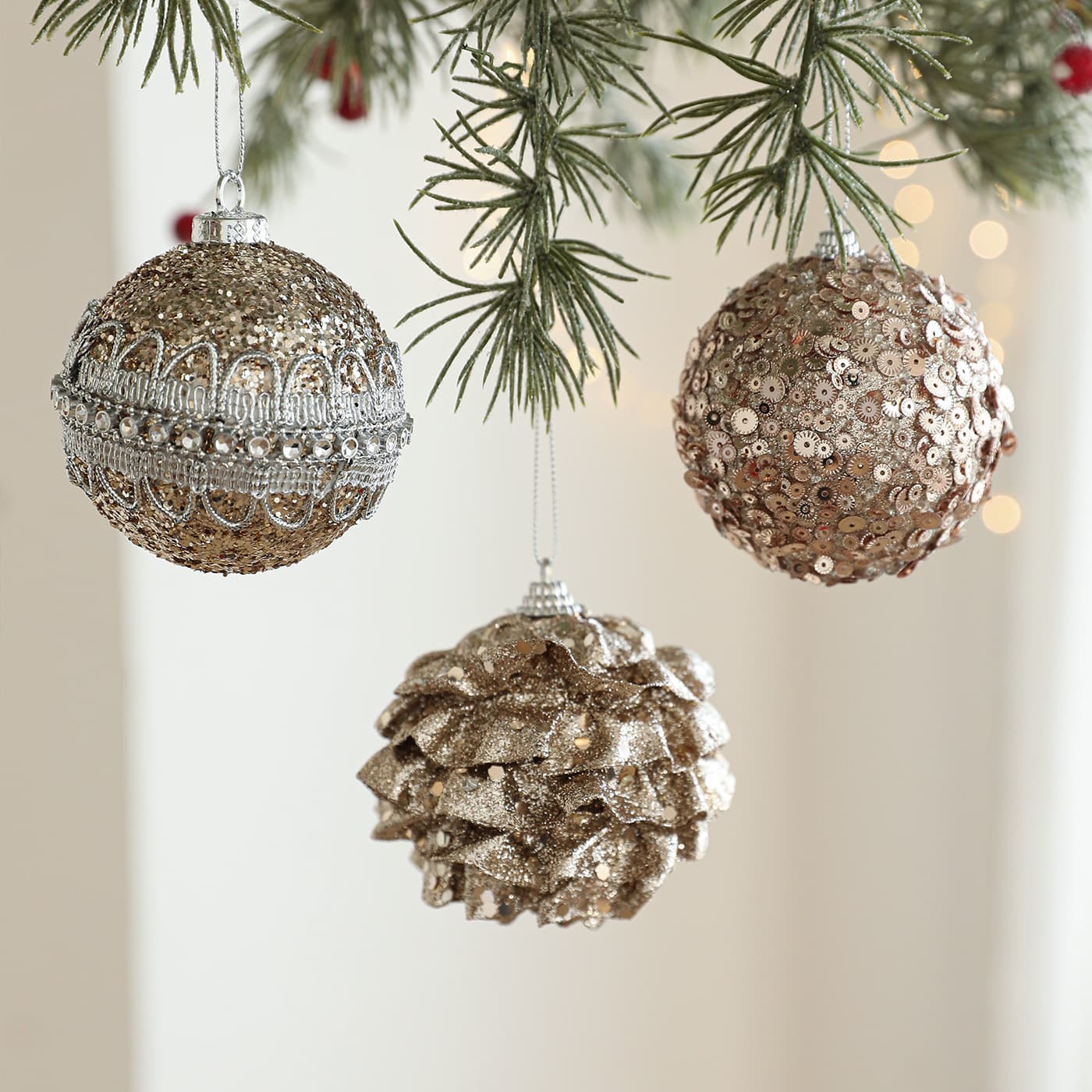 New Foam Christmas Ball Champagne Heterosexual Pendant Bright Glitter Sticky Powder Christmas Tree Hanging Ball Decoration Hanging Decoration Arrangement