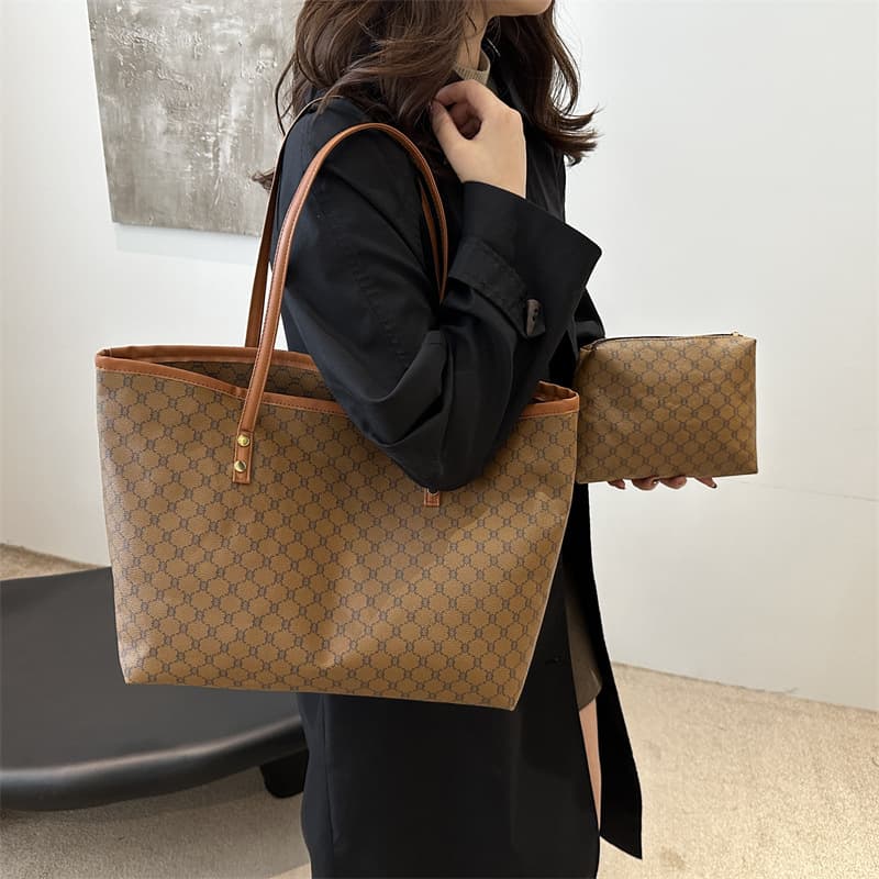 Commuting Large-Capacity Tote Bag Autumn Women's 2026 Bags New Fashion Simple Stylish Large Shoulder Bag