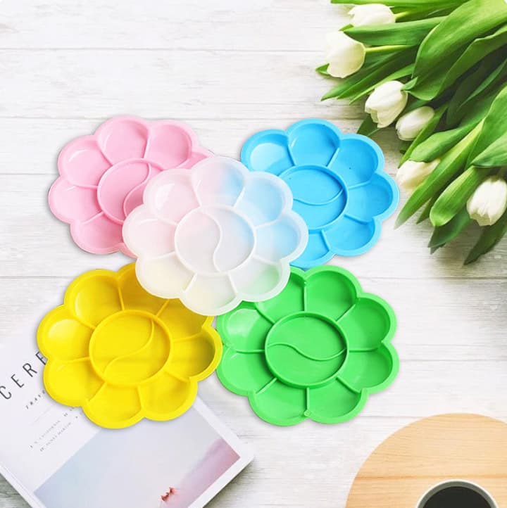 Factory art supplies palette small plum blossom palette children's graffiti DIY painting tools small palette
