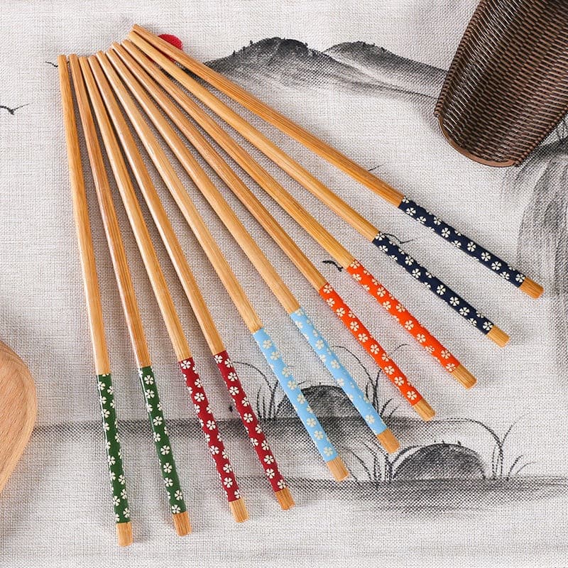 Household Bamboo Tempura Chopsticks, Japanese Family Set, Eco-Friendly Wooden Gift Chopsticks with Cherry Blossom Design for Kitchen and Hotel Use