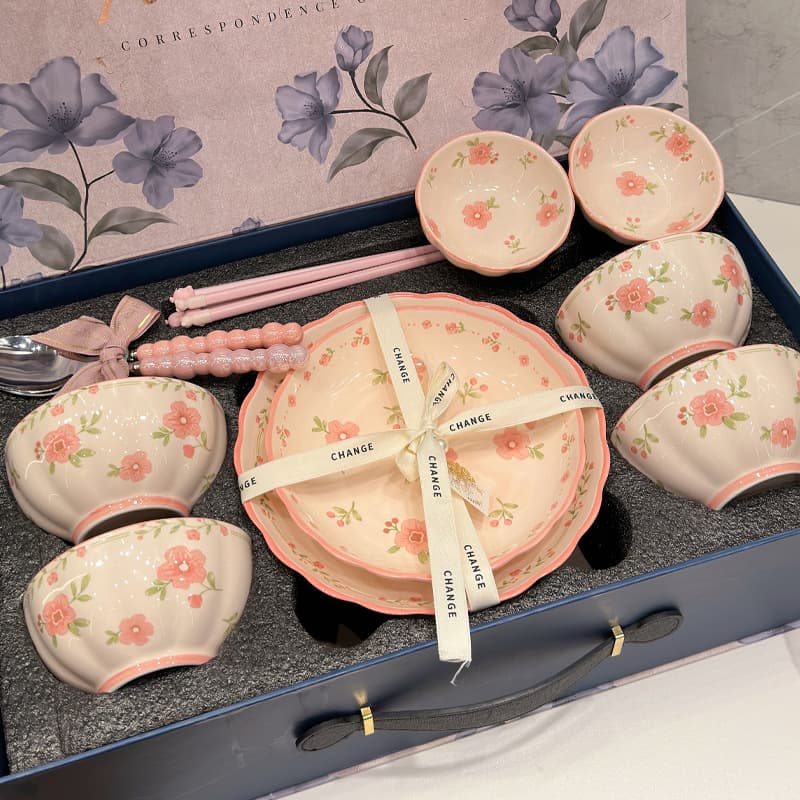 Small fresh pink floral bowl and plate set for household high-looking rice bowl and plate combination bowl and bowl gift tableware