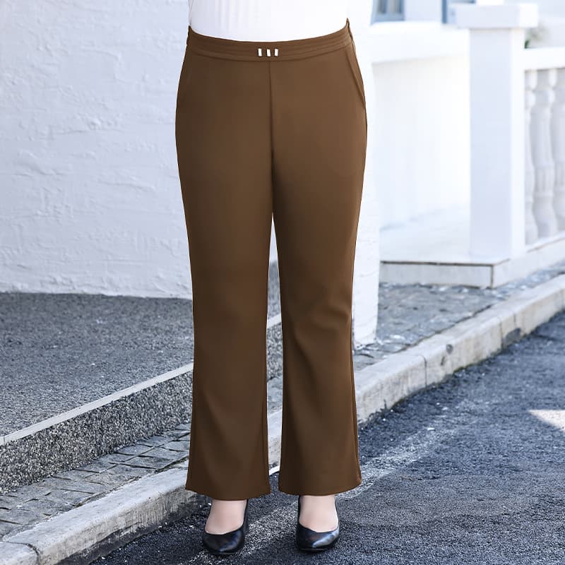 Stylish mom casual pants, winter style, elegant and youthful, fashionable flared pants, loose-fitting long pants for women.