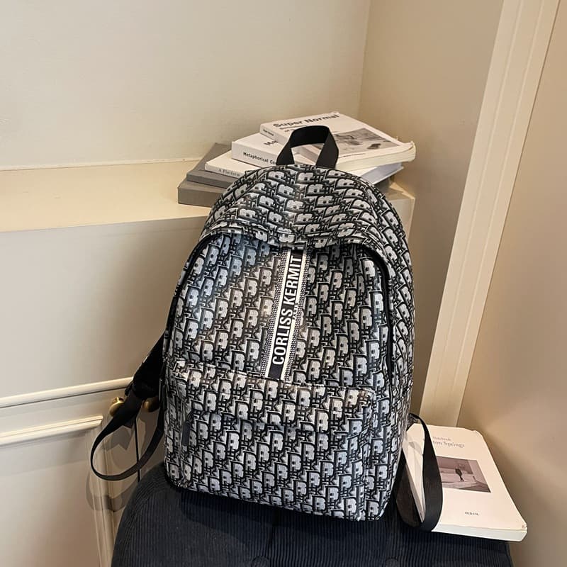 Women's Backpack 2026 New Style Student Schoolbag Versatile Large Capacity Casual Backpack for Men and Women High Appearance