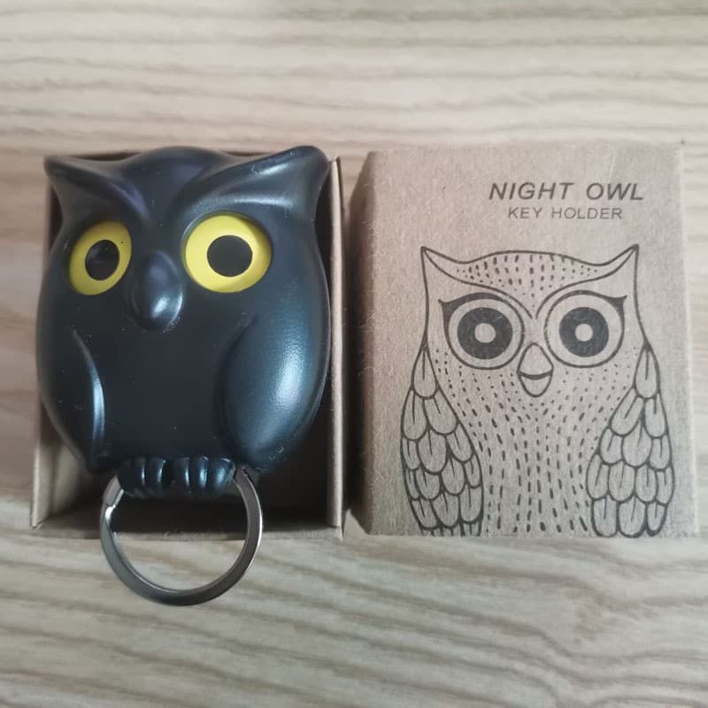 Owl Magnetic Keychain Pendant Blinks Owl Hook Refrigerator Magnet Creative Wall Hanging No Punching Adhesive Hook